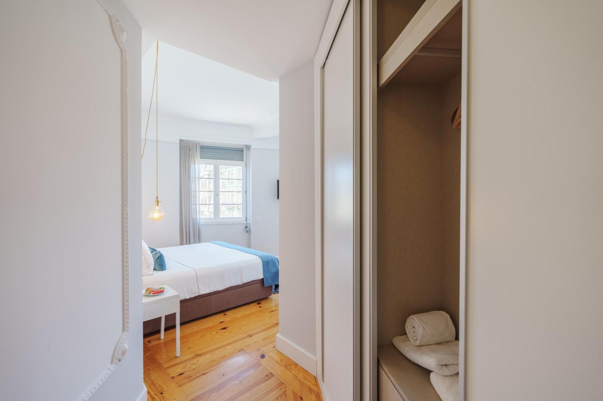Feel Porto Downtown Apartments & Studios Apartment